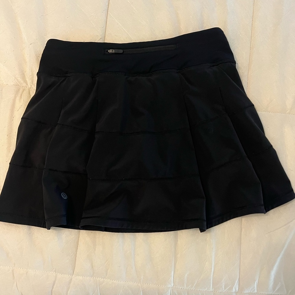 ๐ Lululemon Skirt - Picture 3 of 3